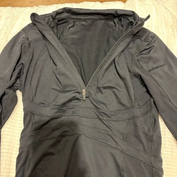 lululemon athletica Black Long Sleeve scuba - Picture 4 of 5